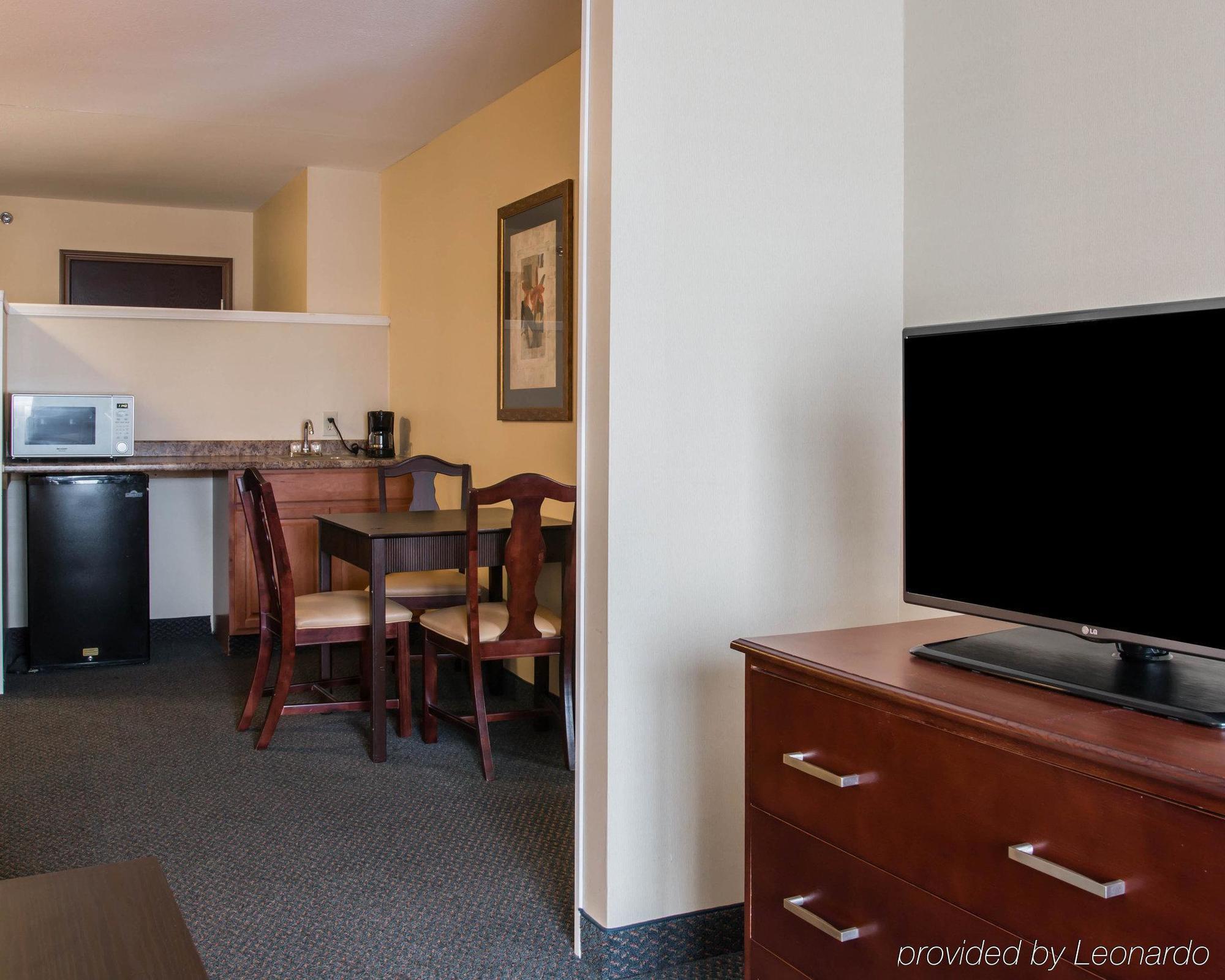 Comfort Suites Wixom Ngoại thất bức ảnh