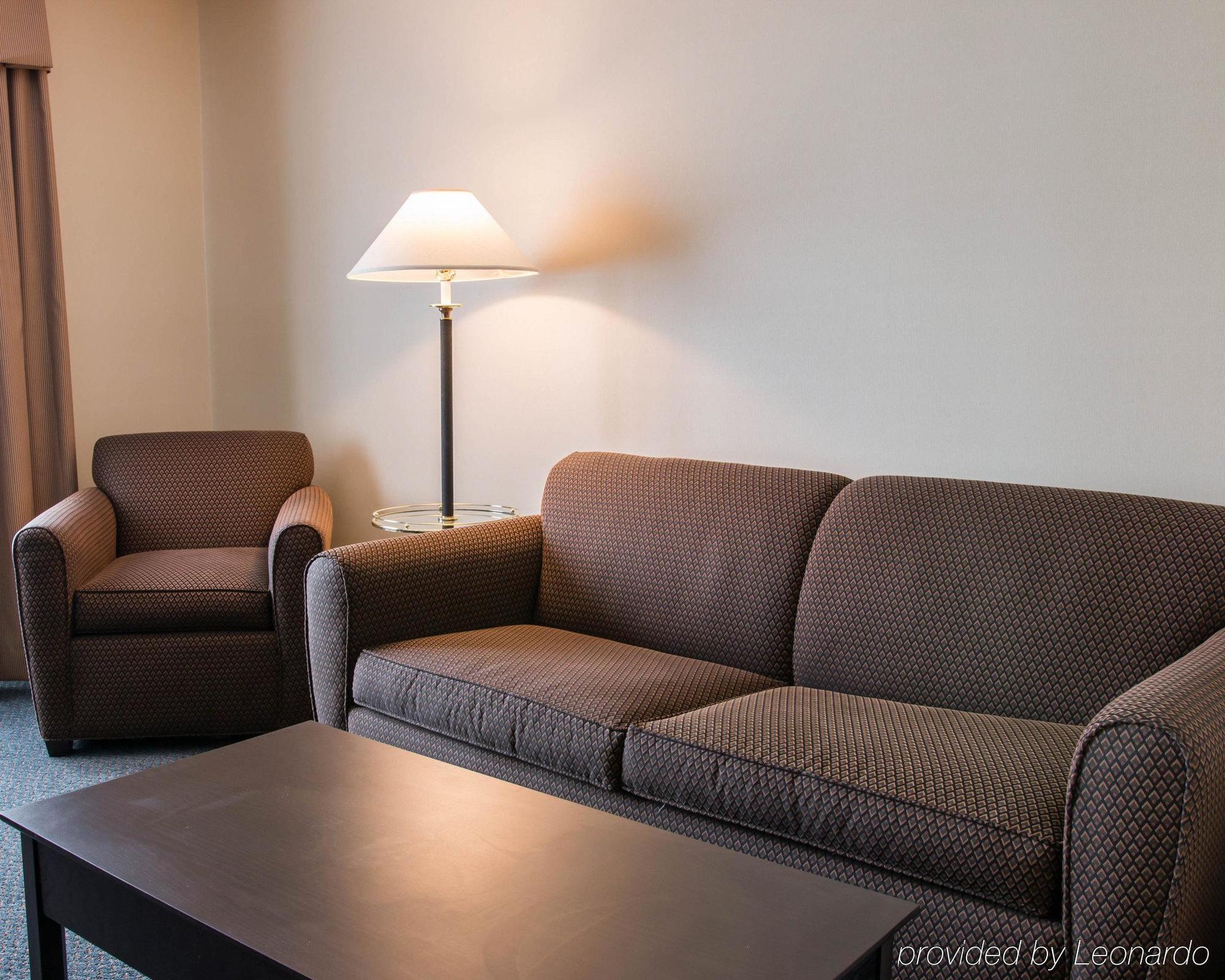 Comfort Suites Wixom Ngoại thất bức ảnh