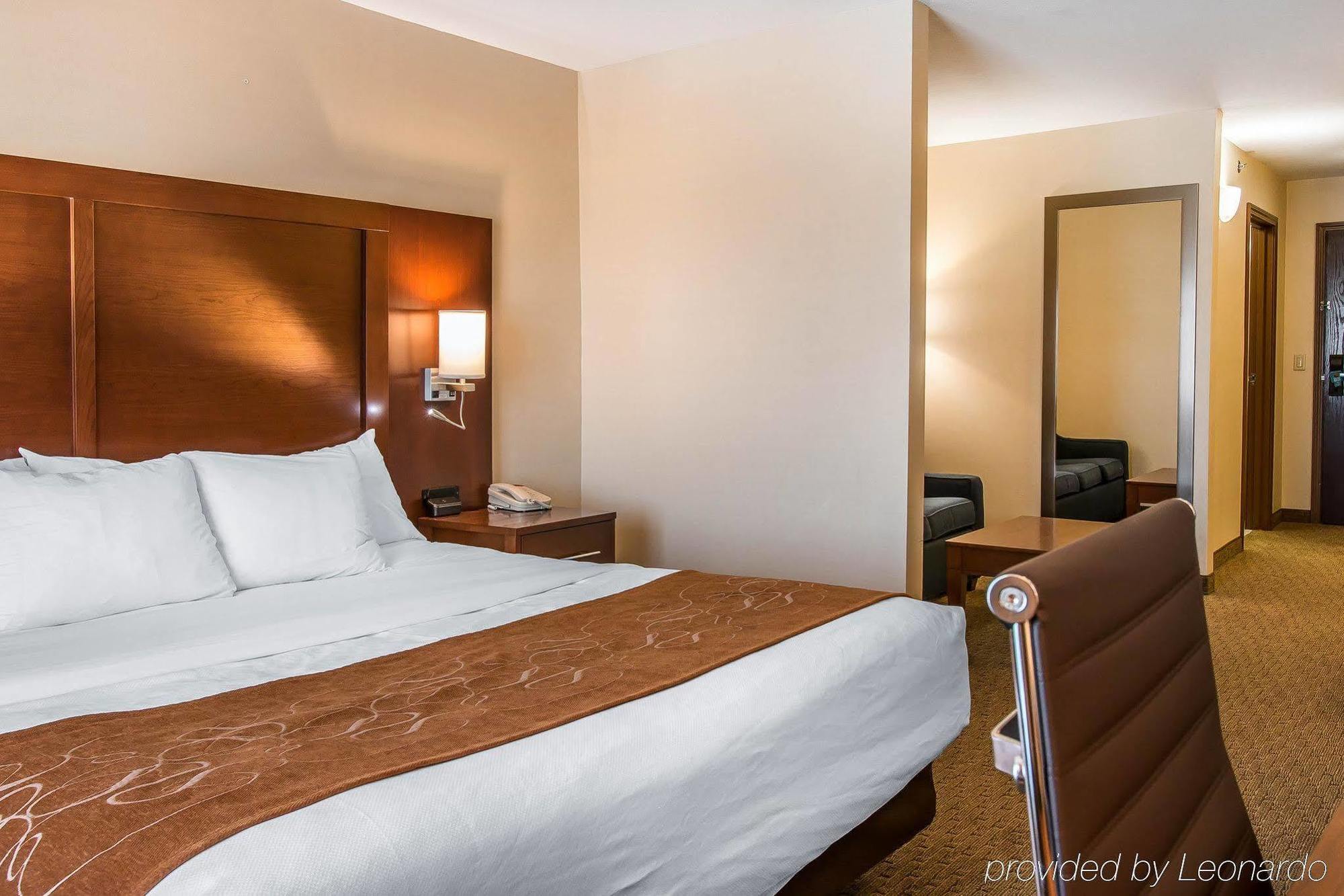 Comfort Suites Wixom Ngoại thất bức ảnh